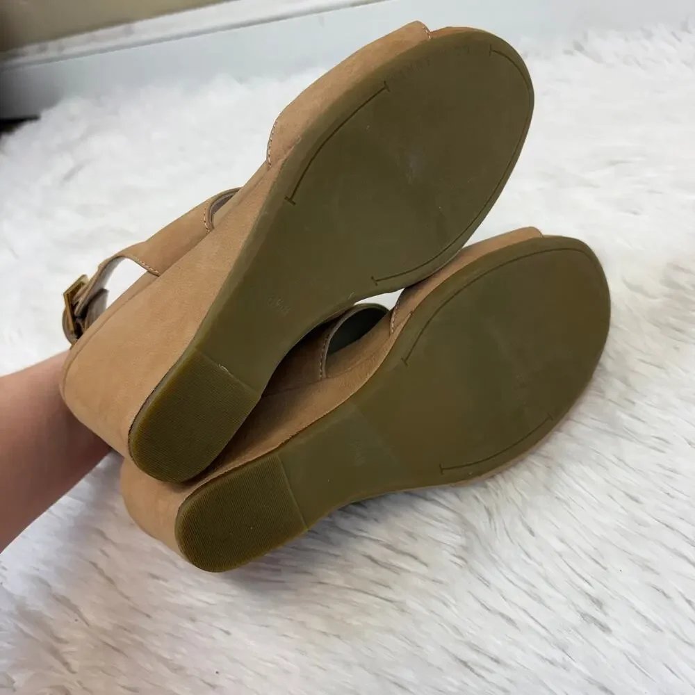 Kenneth Cole Ivan Tan Suede Wedge Pumps Size 8.5